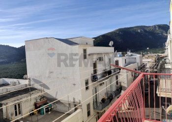 Balcone - Trilocale Via Dante Alighieri
 
21, Mattinata - foto 10