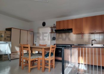 Cucina - Trilocale Via Dante Alighieri
 
21, Mattinata - foto 16