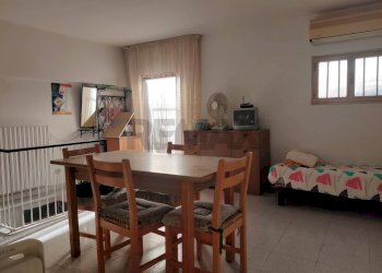 Sala da pranzo - Trilocale Via Dante Alighieri
 
21, Mattinata - foto 17