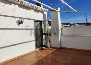 Terrazza - Trilocale Via Dante Alighieri
 
21, Mattinata - foto 18