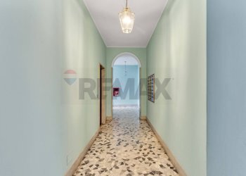 Hall / corridoio - Three-room apartment via Aselli
 
30, Milano - photo 21