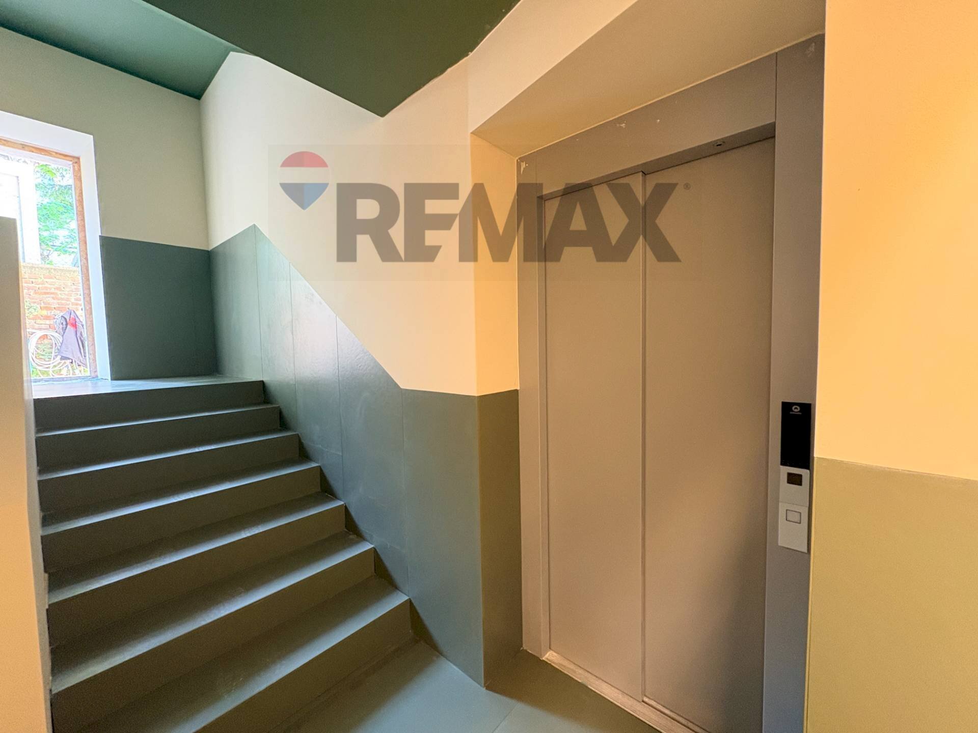 Scale - Semi-detached Villa VIA GAMBINI, Trieste - photo 1