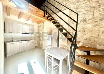 Scale - Appartamento via S. Teresa
 
20, Siracusa - foto 1