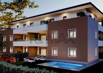 Edificio all\'aperto - Quadrilocale Bernareggio - foto 5