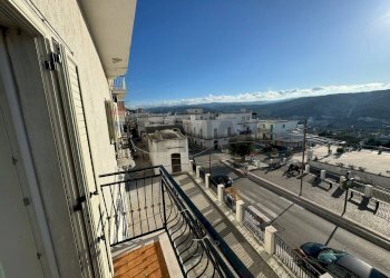 Balcone - Trilocale Via Manlio
 
7, Peschici - foto 4