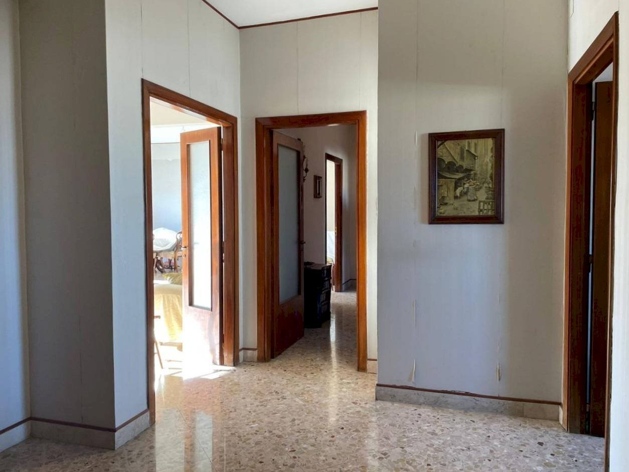 Foto 3 - Quadrilocale Via Tramontana
 
28, Palermo - foto 3