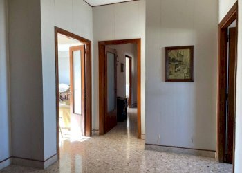 Foto 3 - Quadrilocale Via Tramontana
 
28, Palermo - foto 3