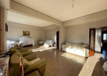 Foto 4 - Quadrilocale Via Tramontana
 
28, Palermo - foto 4