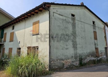 Casa all\'aperto - Casa semi indipendente Frazione Sant'Andrea
 
89, Busseto - foto 6