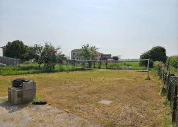 Giardino - Casa semi indipendente Frazione Sant'Andrea
 
89, Busseto - foto 7