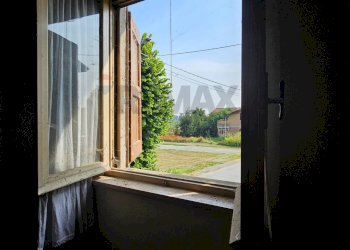 Balcone - Casa semi indipendente Frazione Sant'Andrea
 
89, Busseto - foto 22