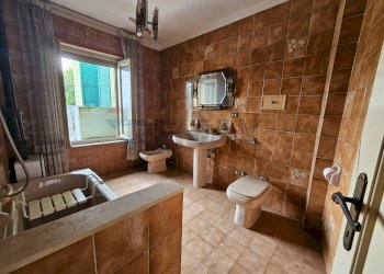 Bagno - Casa semi indipendente Frazione Sant'Andrea
 
89, Busseto - foto 30