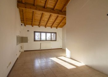 One-room apartment Sala Bolognese - photo 8