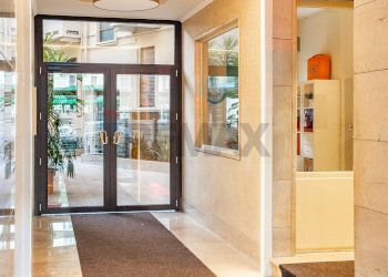 Ricezione / Lobby - Three-room apartment Milano - photo 26