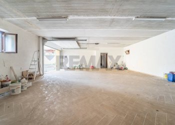 Parcheggio - Office Via Lagonegro, Roma - photo 4