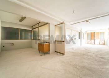 Stanza vuota - Office Via Lagonegro, Roma - photo 12