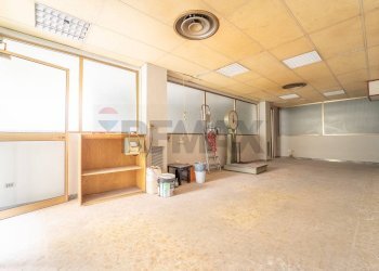 Stanza vuota - Office Via Lagonegro, Roma - photo 14