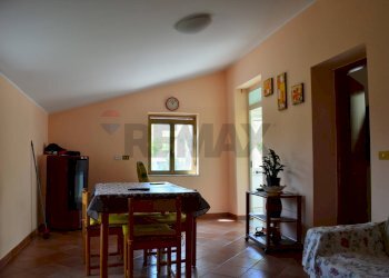 Sala da pranzo - Casa indipendente San Marco dei Cavoti - foto 9