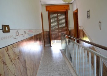 Hall / corridoio - Casa indipendente San Marco dei Cavoti - foto 31