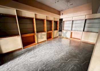 Stanza vuota - Locale Commerciale piazza orsini
 
13, Benevento - foto 6