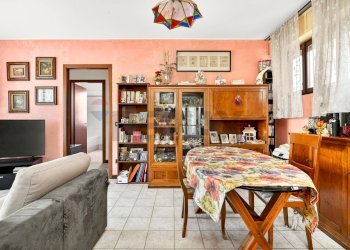 Sala da pranzo - Quadrilocale VIA VARESE
 
23, Busto Arsizio - foto 3