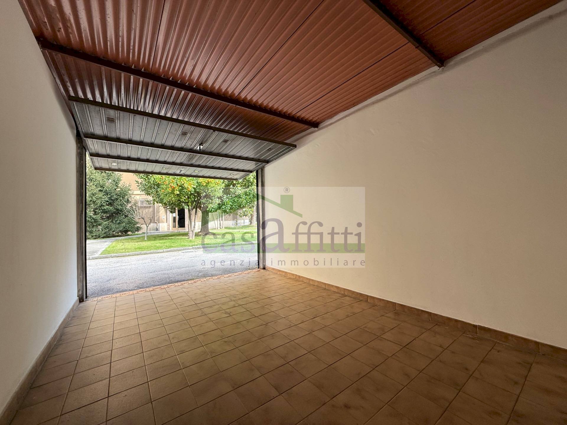 Foto 1 - Box Via Ortona
 
6, Chieti - foto 1