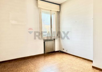 Stanza vuota - Villa a Schiera VIA AUSTRIA
 
35, Carpi - foto 8
