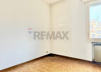 Stanza vuota - Villa a Schiera VIA AUSTRIA
 
35, Carpi - foto 10