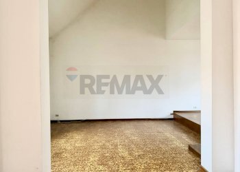 Stanza vuota - Villa a Schiera VIA AUSTRIA
 
35, Carpi - foto 12