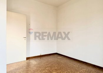 Stanza vuota - Villa a Schiera VIA AUSTRIA
 
35, Carpi - foto 22