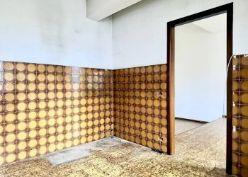 Stanza vuota - Villa a Schiera VIA AUSTRIA
 
35, Carpi - foto 23