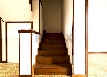 Scale - Villa a Schiera VIA AUSTRIA
 
35, Carpi - foto 26