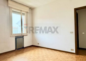 Stanza vuota - Villa a Schiera VIA AUSTRIA
 
35, Carpi - foto 38