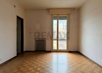Stanza vuota - Villa a Schiera VIA AUSTRIA
 
35, Carpi - foto 43