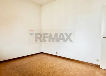 Stanza vuota - Villa a Schiera VIA AUSTRIA
 
35, Carpi - foto 44