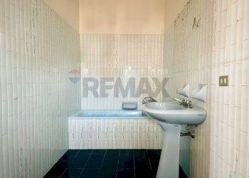 Bagno - Villa a Schiera VIA AUSTRIA
 
35, Carpi - foto 48