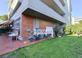 esterno - Appartamento via benedetto croce, Massa - foto 1