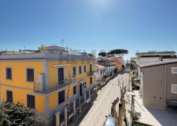 Edificio all\'aperto - Three-room apartment Minturno - photo 1