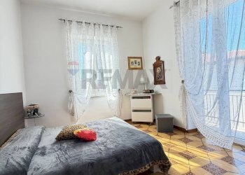 Camera / camera da letto - Three-room apartment Minturno - photo 11
