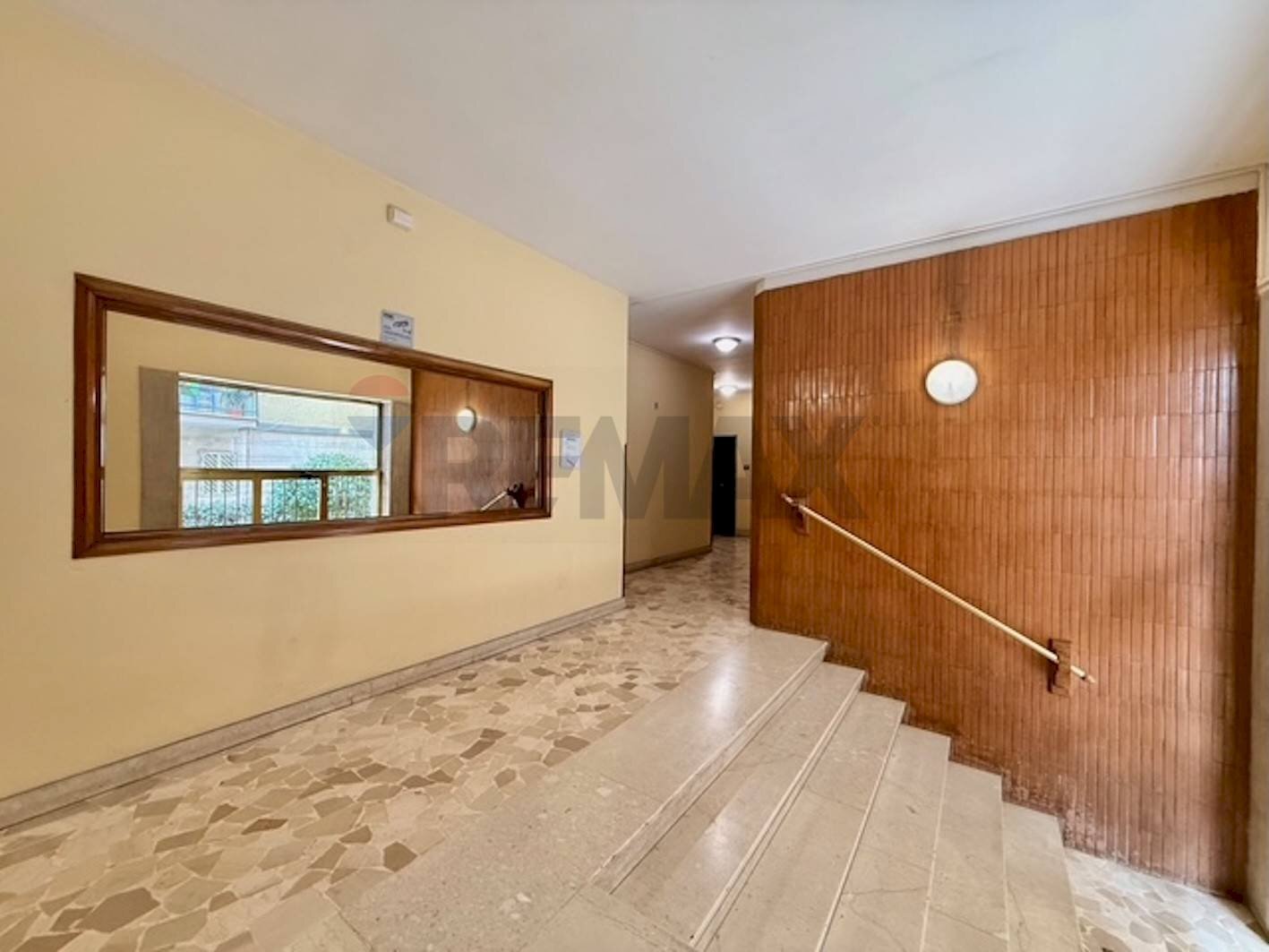 Ricezione / Lobby - Three-room apartment via ugo ojetti
 
380/F, Roma - photo 2