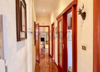 Hall / corridoio - Three-room apartment via ugo ojetti
 
380/F, Roma - photo 7