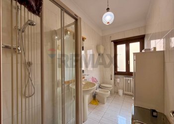 Bagno - Three-room apartment via ugo ojetti
 
380/F, Roma - photo 17