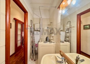 Bagno - Three-room apartment via ugo ojetti
 
380/F, Roma - photo 19