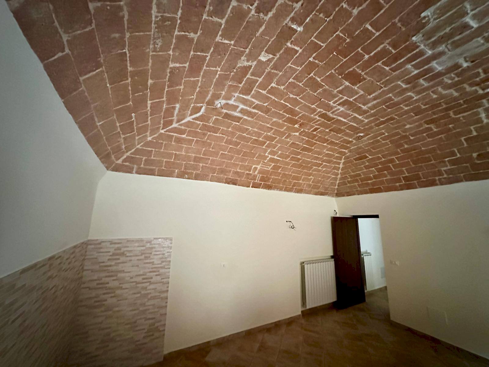 Foto 2 - Quadrilocale Via IV Novembre
 
13, Prata d'Ansidonia - foto 2