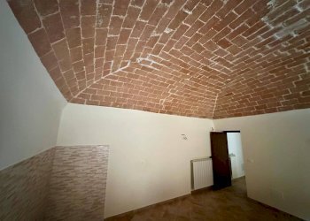 Foto 2 - Quadrilocale Via IV Novembre
 
13, Prata d'Ansidonia - foto 2