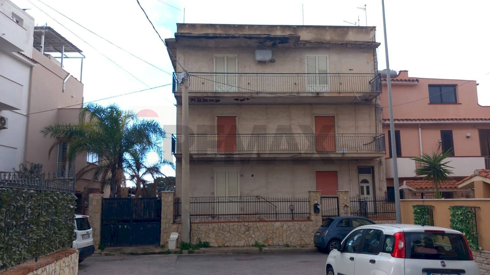 Edificio all\'aperto - Apartment via La Grua Di Talamanca
 
12, Terrasini - photo 2