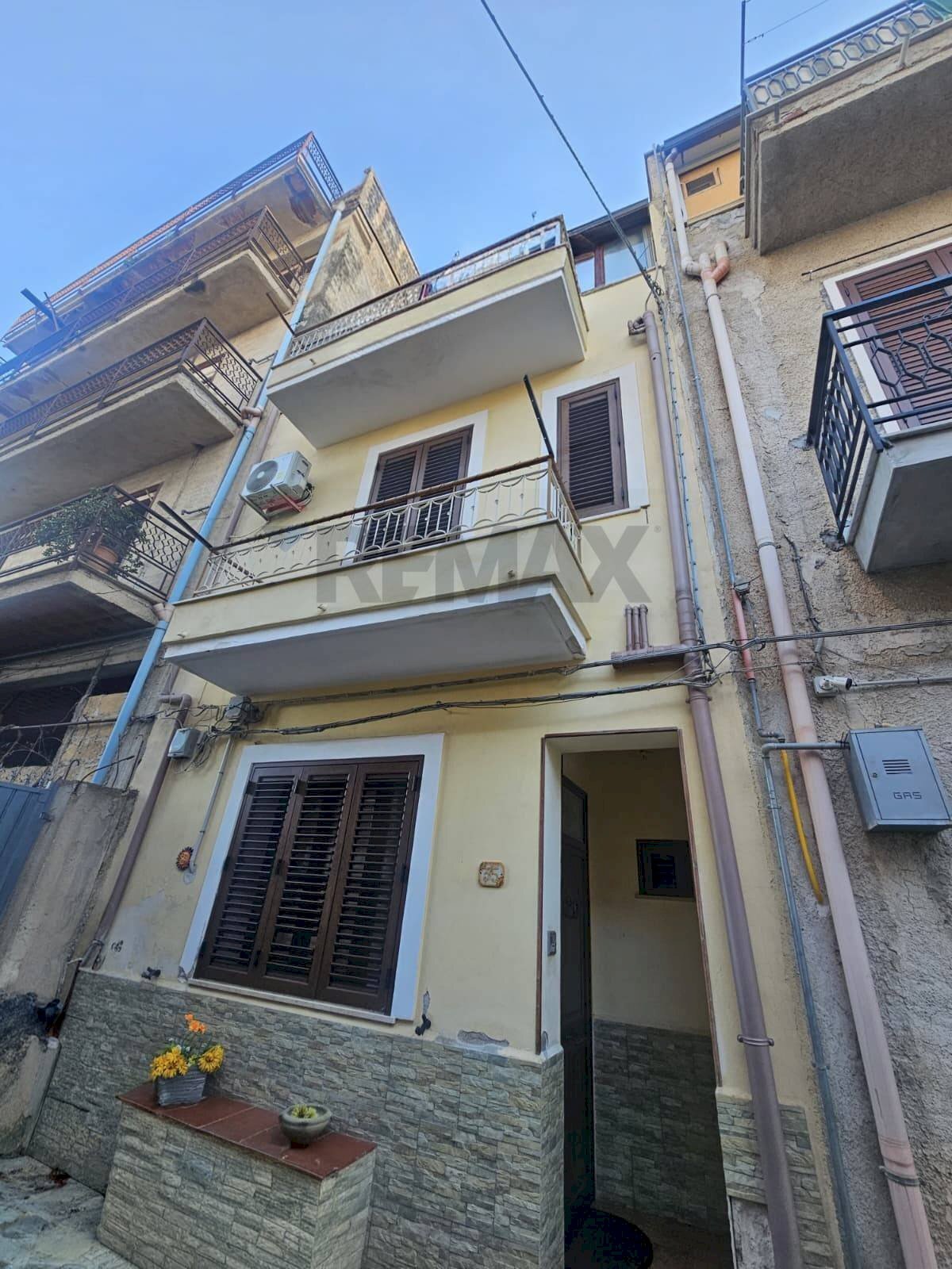 Edificio all\'aperto - Casa indipendente Via Schettino
 
35, Casteldaccia - foto 1