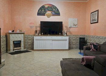 Soggiorno - Casa indipendente Via Schettino
 
35, Casteldaccia - foto 5