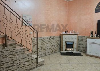 Ricezione / Lobby - Casa indipendente Via Schettino
 
35, Casteldaccia - foto 15