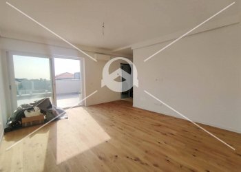 Foto 2 - Trilocale Viale Silvio Amico
 
17, Loano - foto 2